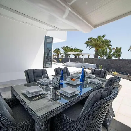 Vahalla * Playa Blanca (Lanzarote)
